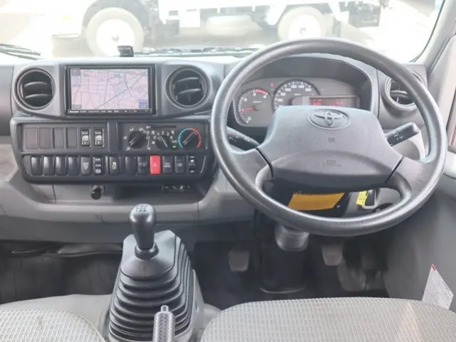 トヨタ ダイナ TKG-XZU605(2WD)の写真37
