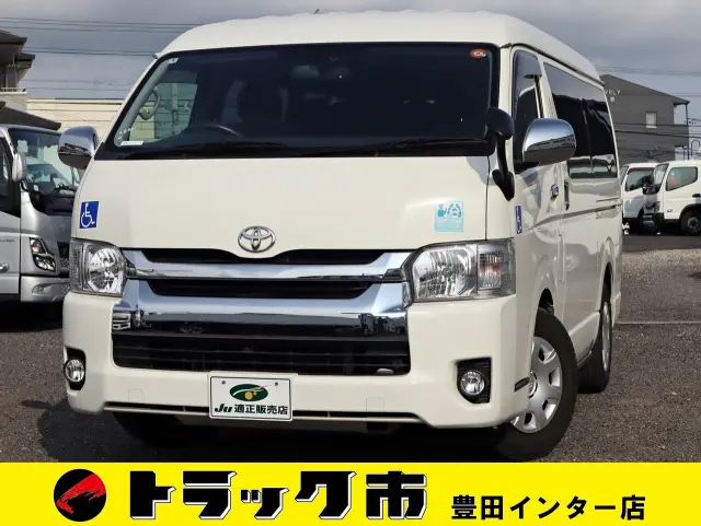 トヨタ ハイエース CBA-TRH214W(2WD)の写真1