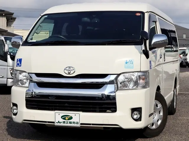 トヨタ ハイエース CBA-TRH214W(2WD)の写真2