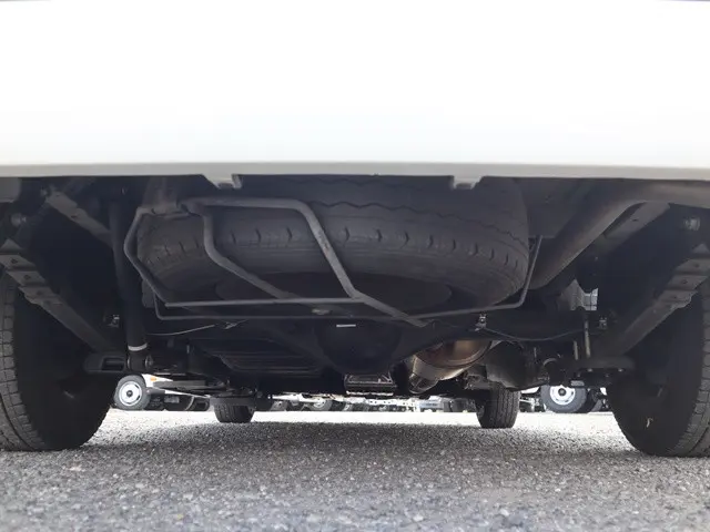 トヨタ ハイエース CBA-TRH214W(2WD)の写真24