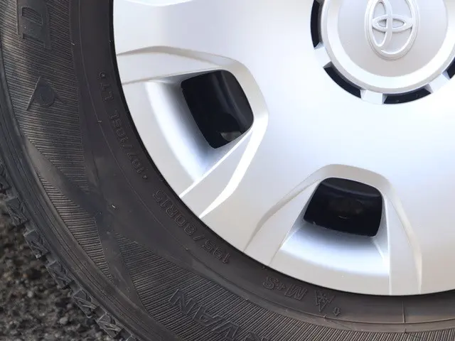 トヨタ ハイエース CBA-TRH214W(2WD)の写真25