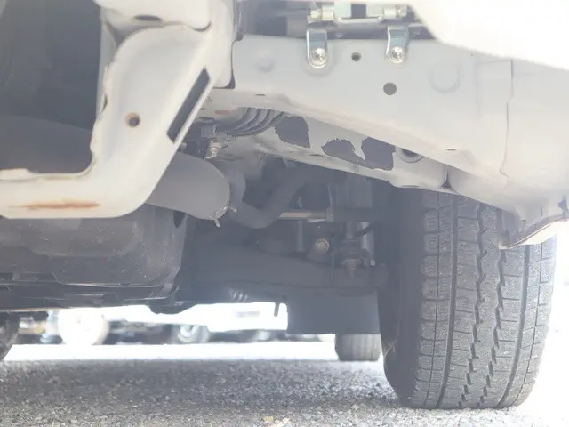 トヨタ ハイエース CBA-TRH214W(2WD)の写真29