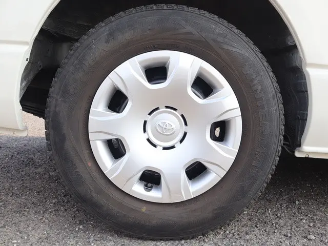 トヨタ ハイエース CBA-TRH214W(2WD)の写真34