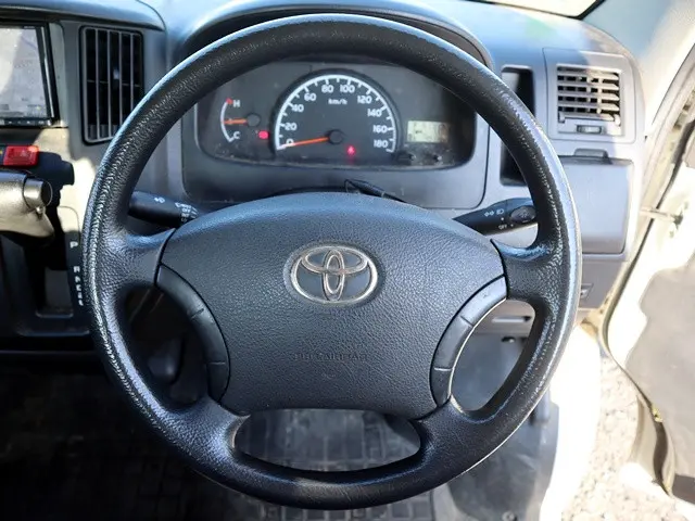 トヨタ タウンエーストラック DBF-S402U(2WD)の写真4