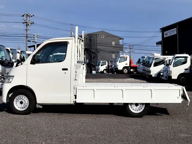 トヨタ タウンエーストラック DBF-S402U(2WD)の写真13