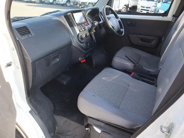 トヨタ タウンエーストラック DBF-S402U(2WD)の写真33