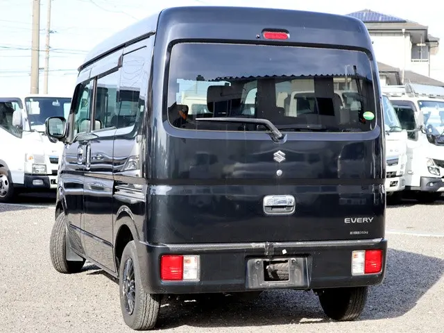 スズキ エブリイ EBD-DA17V(4WD)の写真2