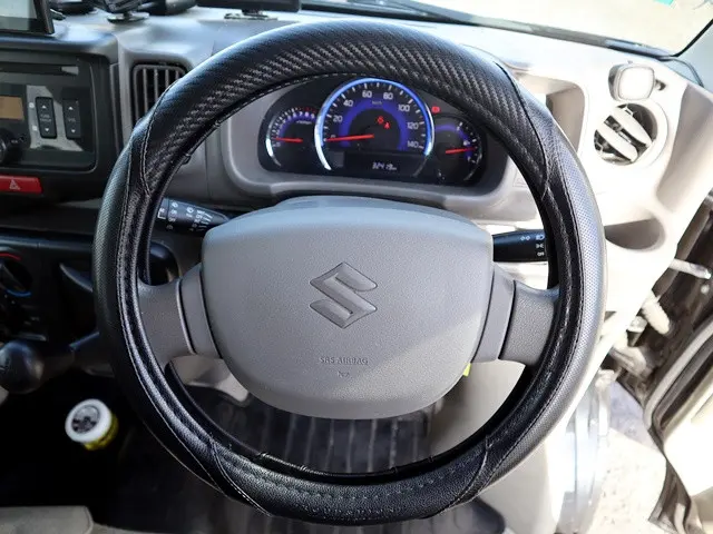 スズキ エブリイ EBD-DA17V(4WD)の写真4