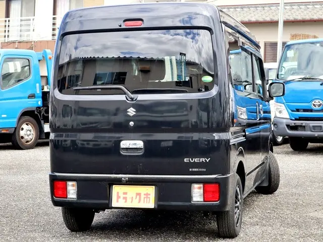 スズキ エブリイ EBD-DA17V(4WD)の写真5