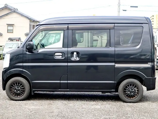 スズキ エブリイ EBD-DA17V(4WD)の写真9
