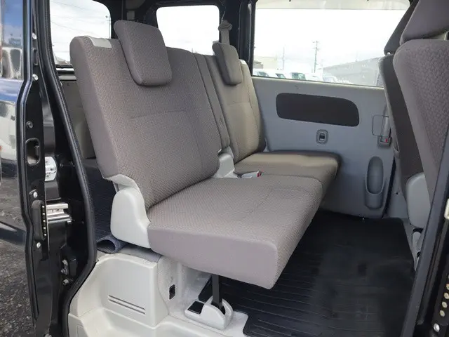 スズキ エブリイ EBD-DA17V(4WD)の写真16