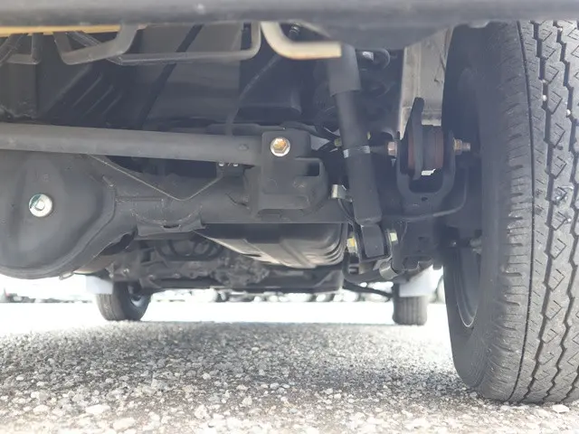 スズキ エブリイ EBD-DA17V(4WD)の写真34