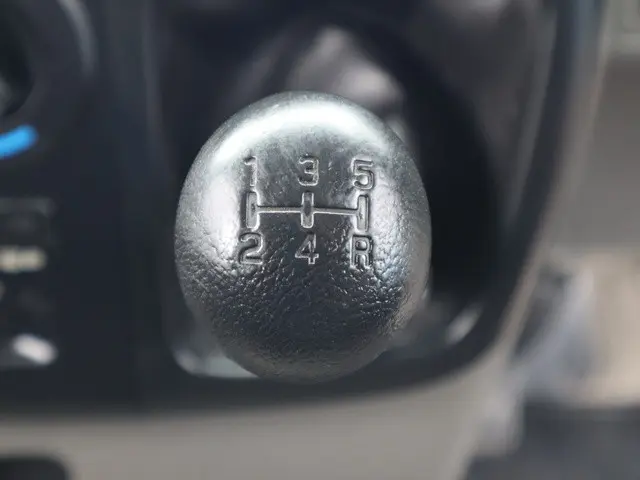 スズキ エブリイ EBD-DA17V(4WD)の写真41
