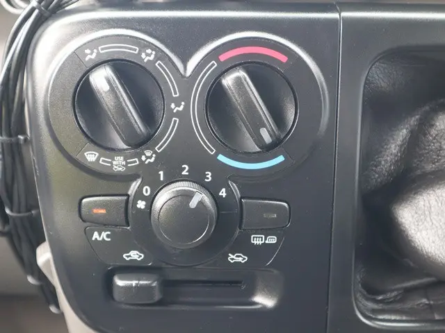 スズキ エブリイ EBD-DA17V(4WD)の写真43