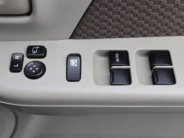 スズキ エブリイ EBD-DA17V(4WD)の写真47