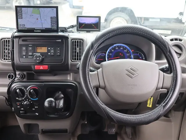 スズキ エブリイ EBD-DA17V(4WD)の写真48