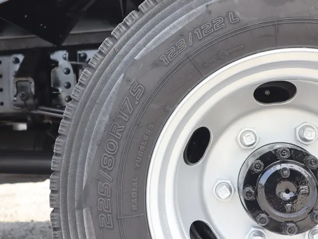 三菱 キャンター TPG-FEB80(2WD)の写真28