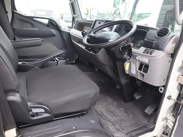 三菱 キャンター TPG-FEB80(2WD)の写真37