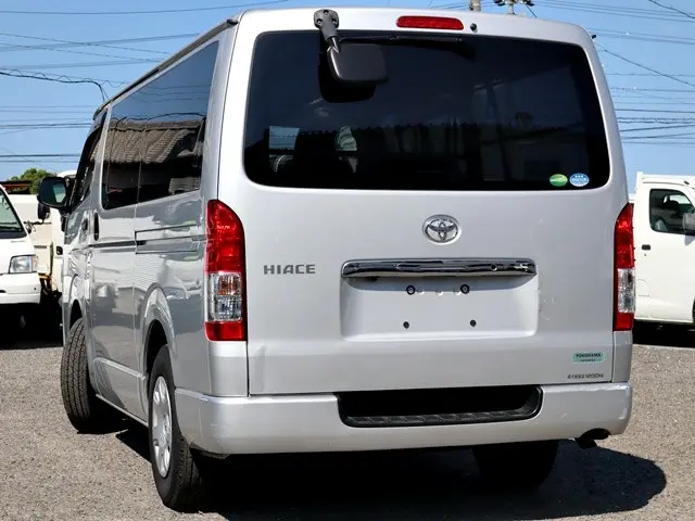 トヨタ ハイエースバン CBF-TRH200Vの写真2
