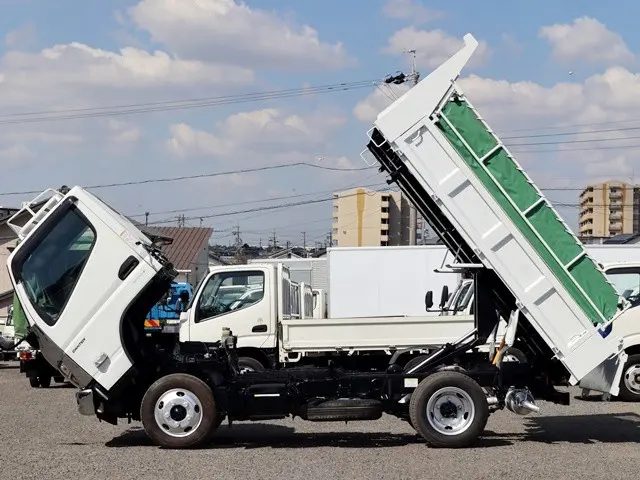 三菱 キャンター 2RG-FBA60(2WD)の写真14