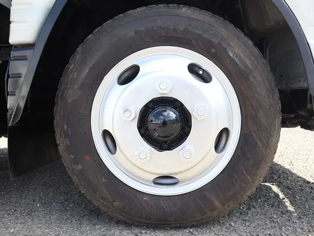三菱 キャンター 2RG-FBA60(2WD)の写真23