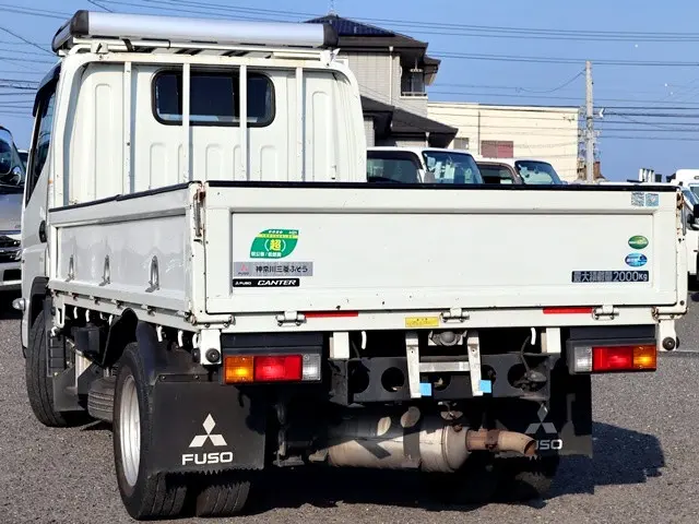 三菱 キャンター 2RG-FBA20(2WD)の写真2
