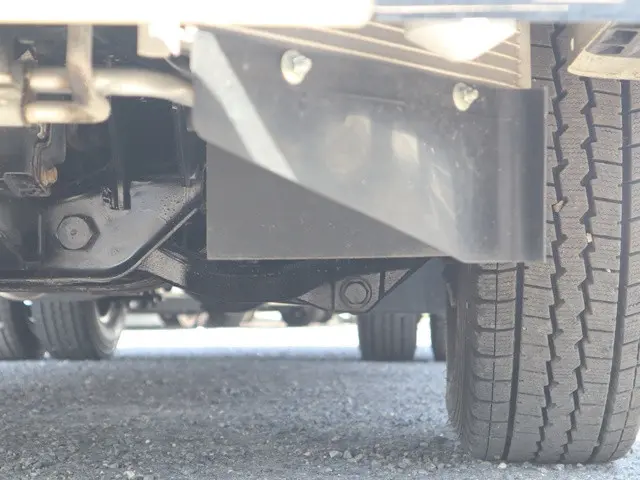 三菱 キャンター 2RG-FBA20(2WD)の写真23