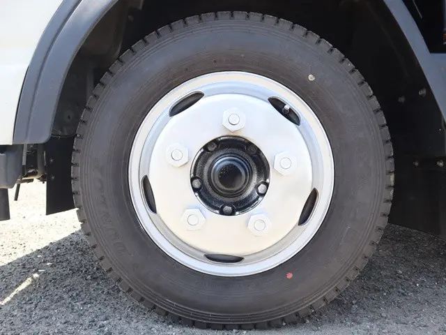 三菱 キャンター 2RG-FBA20(2WD)の写真24