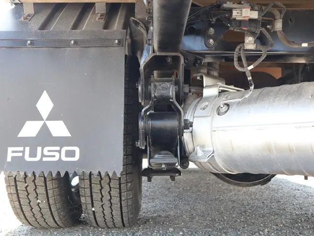 三菱 キャンター 2RG-FBA20(2WD)の写真26