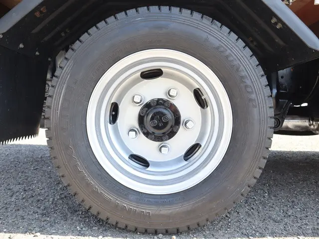 三菱 キャンター 2RG-FBA20(2WD)の写真28
