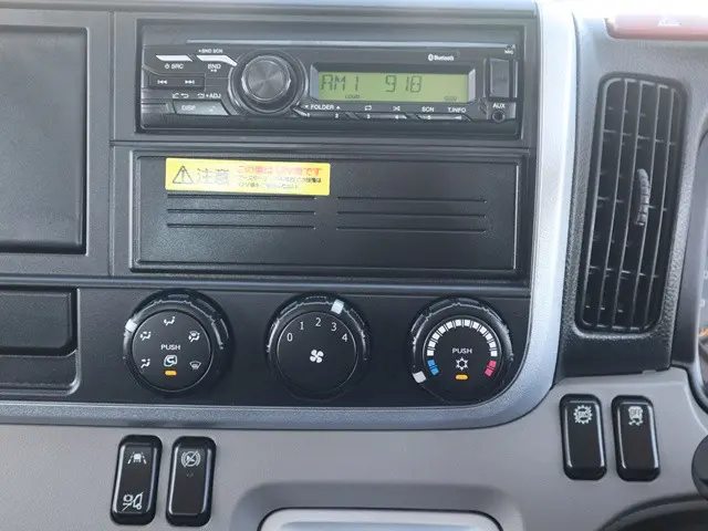 三菱 キャンター 2RG-FBA20(2WD)の写真35