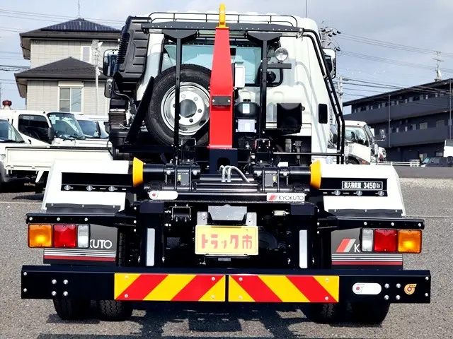 三菱 ファイター 2KG-FK72F(2WD)の写真6