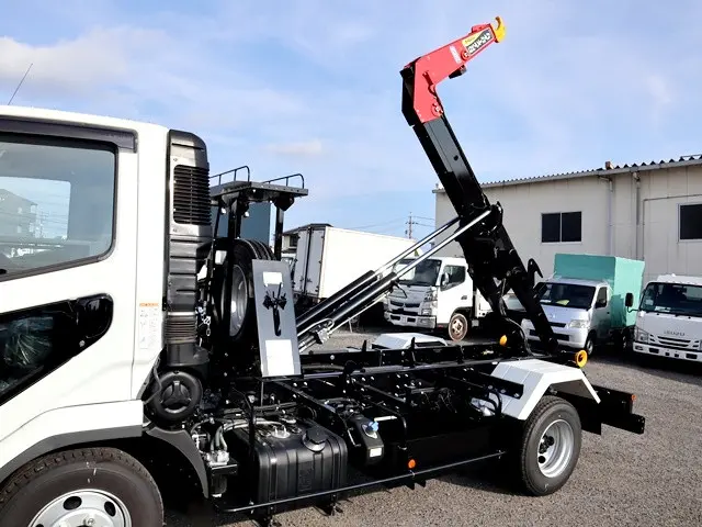 三菱 ファイター 2KG-FK72F(2WD)の写真21