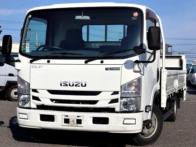 いすゞ エルフ TRG-NPR85AR(2WD)の写真1