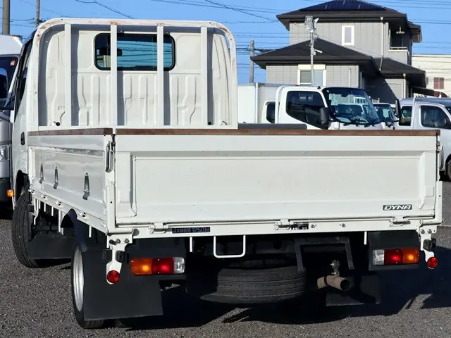 トヨタ ダイナ 3BF-TRY230(2WD)の写真2