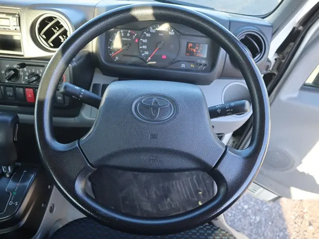 トヨタ ダイナ 3BF-TRY230(2WD)の写真4