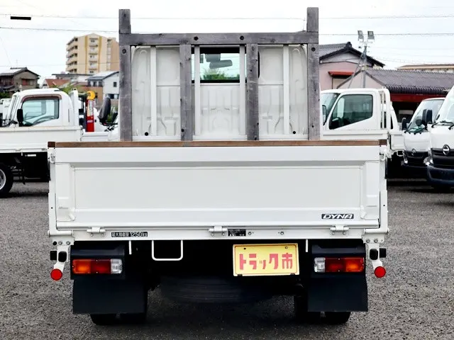 トヨタ ダイナ 3BF-TRY230(2WD)の写真6