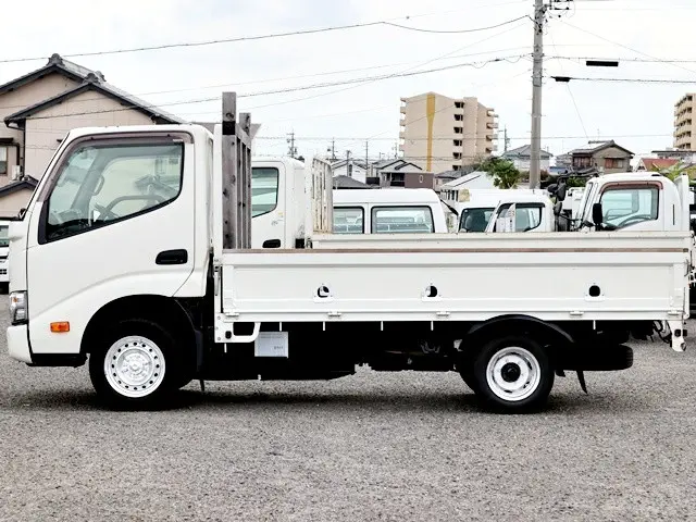 トヨタ ダイナ 3BF-TRY230(2WD)の写真9