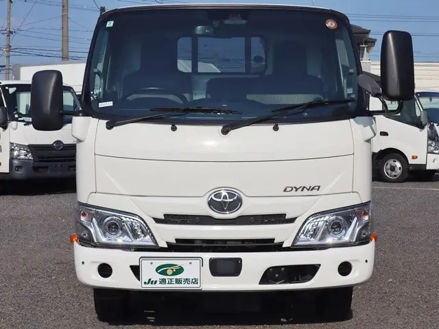 トヨタ ダイナ 2RG-XZC605(2WD)の写真3