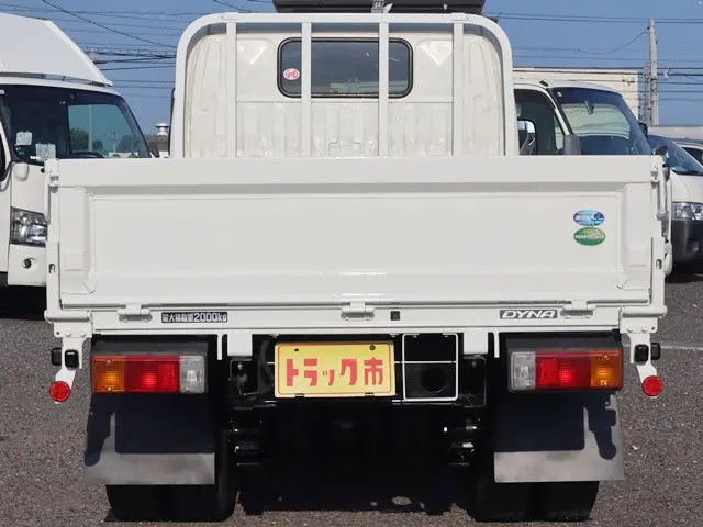 トヨタ ダイナ 2RG-XZC605(2WD)の写真6