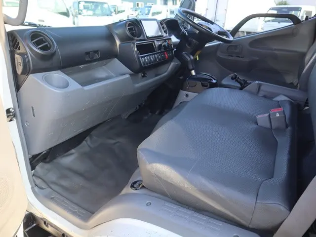 トヨタ ダイナ 2RG-XZC605(2WD)の写真33
