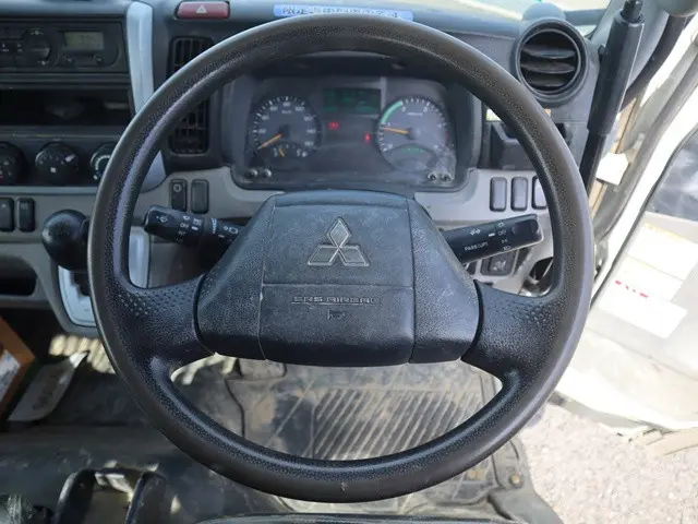 三菱 キャンター TPG-FBA30(2WD)の写真4