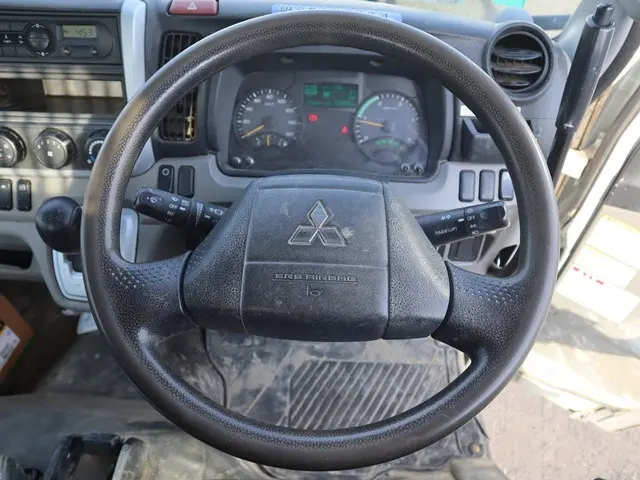 三菱 キャンター TPG-FBA30(2WD)の写真4