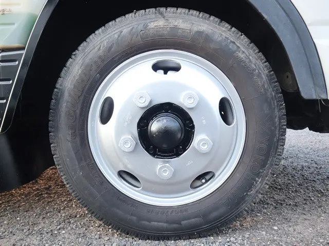 三菱 キャンター TPG-FBA30(2WD)の写真22