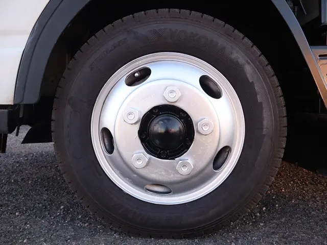 三菱 キャンター TPG-FBA30(2WD)の写真25