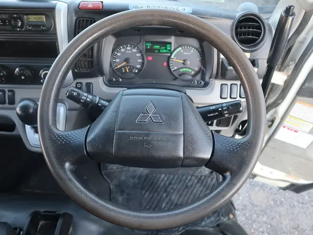 三菱 キャンター TPG-FBA30(2WD)の写真34