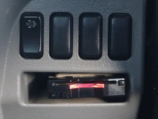 三菱 キャンター TPG-FBA30(2WD)の写真37