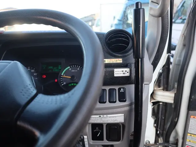 三菱 キャンター TPG-FBA30(2WD)の写真38