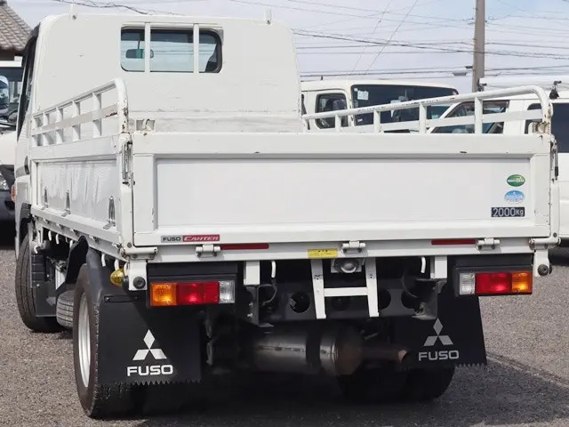 三菱 キャンター TPG-FBA20(2WD)の写真3