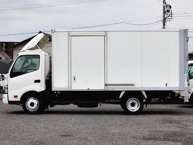 トヨタ トヨエース TKG-XZU710(2WD)の写真9